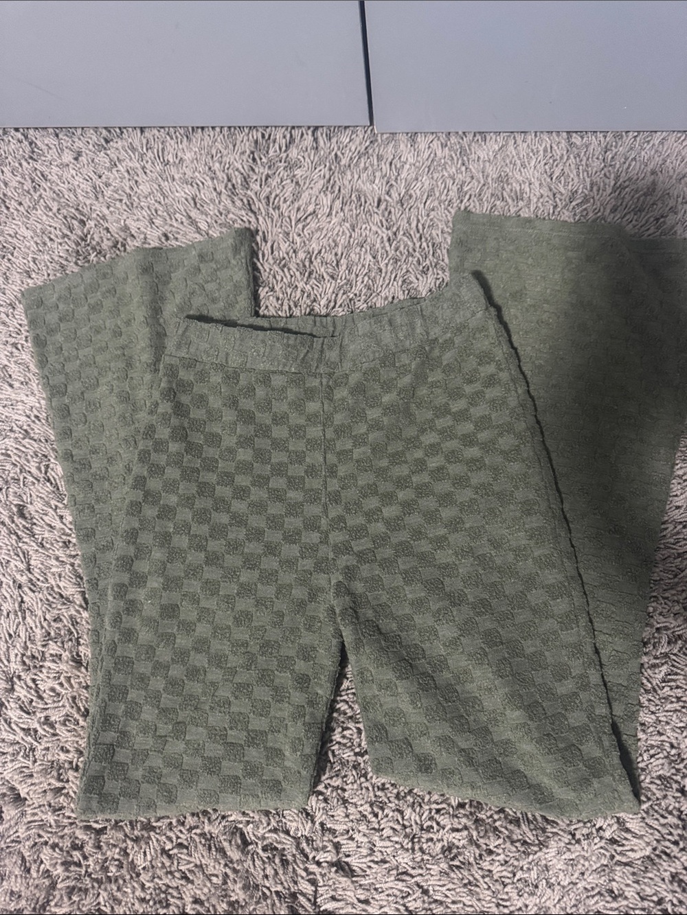 Women's Olive Textured Flare Pants - Picture 4 of 4